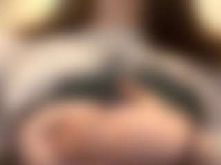 RoxannTools's Live Sex Cam Show