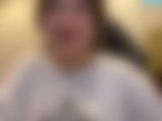 RoxannTools's Live Sex Cam Show