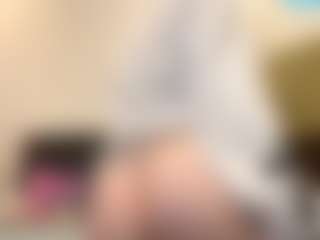 Live cam show with RoxannTools - Blue Eyes on SmokeAndPoke