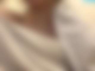 Live cam show with RoxannTools - Blue Eyes on UwU Esports