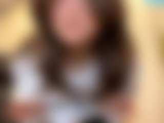 RoxannTools's Live Sex Cam Show