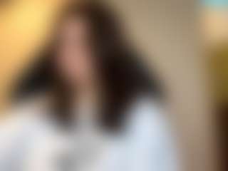 RoxannTools's Live Sex Cam Show
