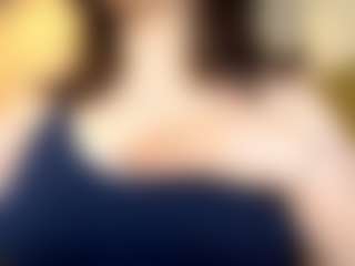 RoxannTools's Live Sex Cam Show