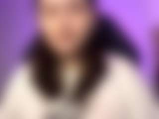 RoxannTools's Live Sex Cam Show