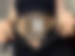 RoxannTools's Live Sex Cam Show