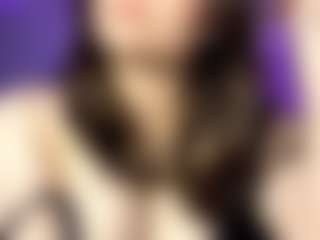 RoxannTools's Live Sex Cam Show