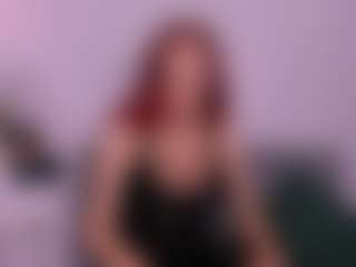 Live cam show with TessBabe - Blue Eyes on TeamSkeetLive