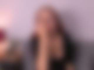 Live cam show with TessBabe - Blue Eyes on crypto-cams