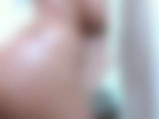 Vickiris's Live Sex Cam Show