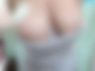Live cam show with Vickiris - BBW on Milfs Live