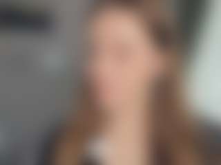 AnissaDruvenga's Live Sex Cam Show