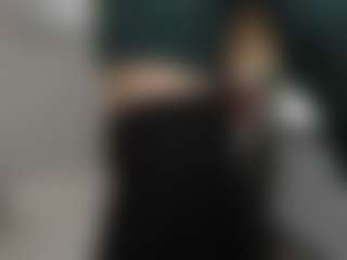AnissaDruvenga's Live Sex Cam Show
