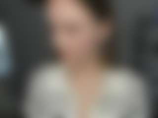 Live cam show with AnissaDruvenga - Petite Teen (18+) on Mixed Magazine Live