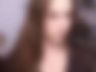 Live cam show with AnissaDruvenga - College Brown Hair on Gym Cam Girls