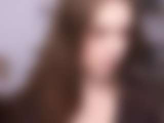 Live cam show with AnissaDruvenga - Moaning on Dare Cams