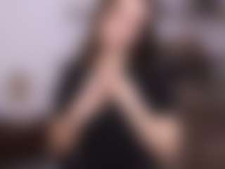 Live cam show with AnissaDruvenga - Skinny on Hubzter Live