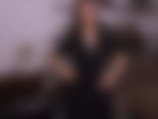 Live cam show with AnissaDruvenga - Bedroom Brown Hair on StripNow