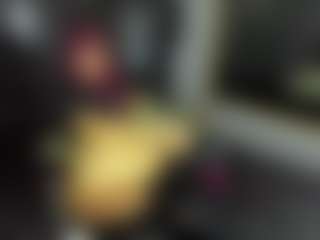 Live cam show with Aria-skyee - Smoking on CamwithHer