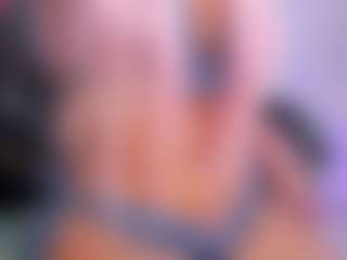 Live cam show with honey-taylor - Curvy Teen (18+) on SpankPalCams
