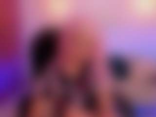 Live cam show with honey-taylor - Big Tits Small Tits on Camsoda