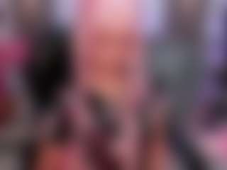 Live cam show with Honey Taylor - Middle Aged on Livezox