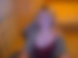 Evelyn's Live Sex Cam Show