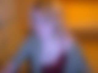 Evelyn's Live Sex Cam Show