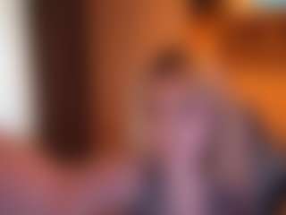 Show in cam erotica live di Evelyn