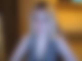 Evelyn's Live Sex Cam Show