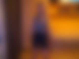 Evelyn's Live Sex Cam Show