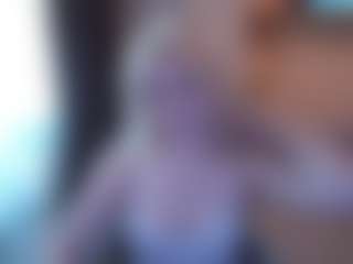 Evelyn's Live Sex Cam Show