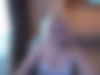 Evelyn's Live Sex Cam Show
