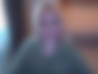 Evelyn's Live Sex Cam Show
