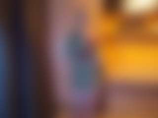 Live cam show with Evelyn - Cute on Mixed Magazine Live