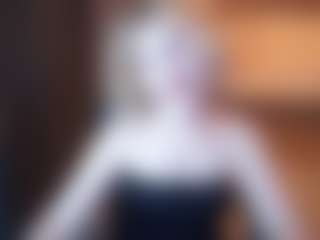 Evelyn's Live Sex Cam Show