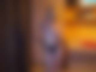 Live cam show with Evelyn - Cute on CSO-WL