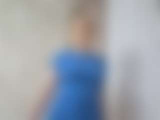 Evelyn's Live Sex Cam Show