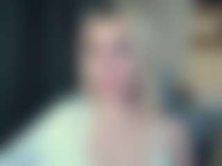 Evelyn's Live Sex Cam Show