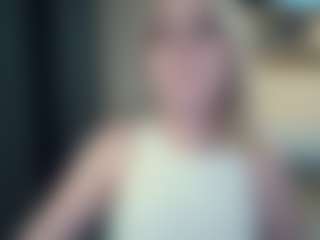 Evelyn's Live Sex Cam Show