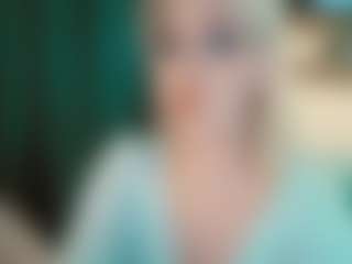 Live cam show with Evelyn - Blue Eyes on Dare Cams