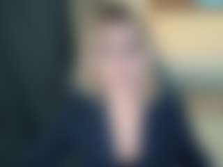 Evelyn's Live Sex Cam Show