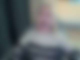 Evelyn's Live Sex Cam Show