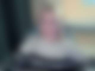Evelyn's Live Sex Cam Show