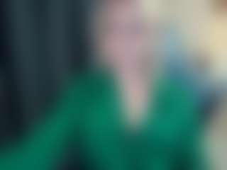Evelyn's Live Sex Cam Show