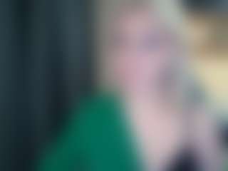 Evelyn's Live Sex Cam Show