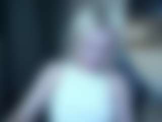 Evelyn's Live Sex Cam Show