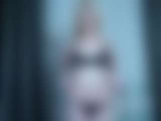 Evelyn's Live Sex Cam Show