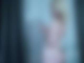 Evelyn's Live Sex Cam Show