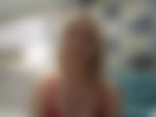 Evelyn's Live Sex Cam Show