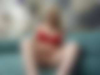 Live cam show with Evelyn - Cute on testsause.com